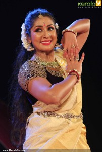 navya-nair-latest-pics-200-00229
