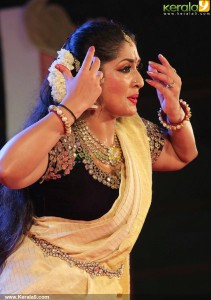 navya-nair-latest-picture-gallery-700-00390