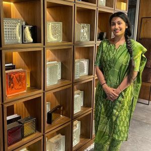 navya-nair-latest-pictures-007