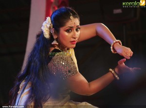 navya-nair-latest-stills-40041