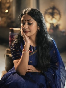 navya-nair-new-photos-001