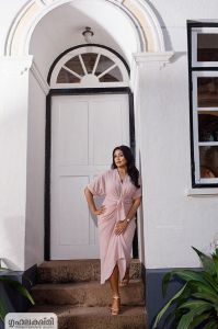 navya-nair-photoshoot-for-grihalakshmi-photos-001