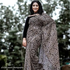 navya-nair-profile-photo-hd-005