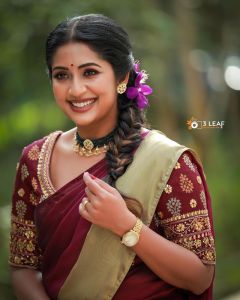 navya-nair-profile-photos-003