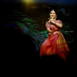 1_navya-nair-dance-performance-photos-002