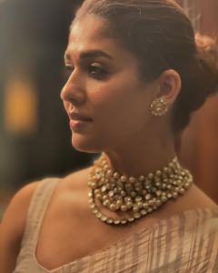 nayanthara-beautiful-look-in-traditional-saree-images-005