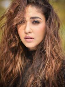 nayanthara-in-full-white-net-gown-outfit-styling-ideas-photos-005