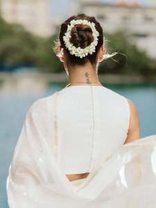 nayanthara-in-white-saree-with-jasmine-flower-look-pics-003