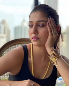 nayanthara-in-white-top-with-jeans-photo-latest