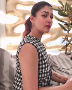 nayanthara-latest-photos-after-marriage-012