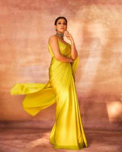 nayanthara-latest-photoshoot-in-Green-Crepe-saree-002