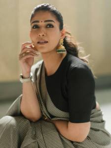 nayanthara-look-in-saree-005
