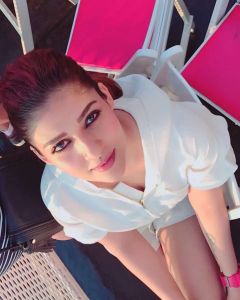 nayanthara-photos-in-white-shirt-001