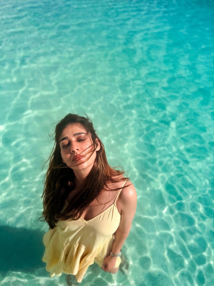 nayanthara-trending-photos-in-maldives-001