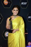 nayanthara-latest-photoshoot-in-Green-Crepe-saree