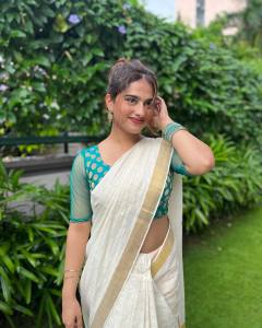 nayanthara-chakravarthy-in-kerala-saree-photos-004