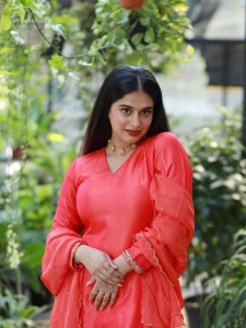 nayanthara-chakravarthy-in-red-churidar-for-party-photos-007