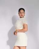 nayanthara-chakravarthy-in-white-short-gown-dress-photos-009