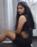 nayanthara-chakravarthy-latest-photos-in-black-dress-002