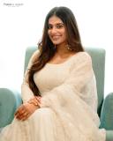 nayanthara-chakravarthy-latest-photos-in-white-dressnayanthara-chakravarthy-latest-photos-in-white-dress-001