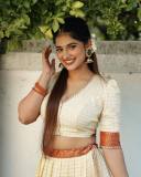 nayanthara-chakravarthy-latest-photos-in-white-dressnayanthara-chakravarthy-latest-photos-in-white-dress-003