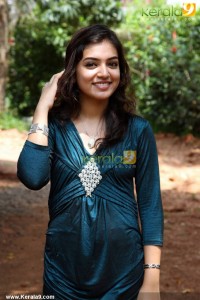 7028nazriya_nazim_new_photos_55