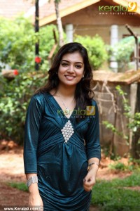9485nazriya_nazim_pictures_33-001
