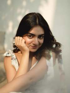 nazriya-fahad-in-white-printed-short-frock-latest-photos-005