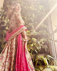 nazriya-family-photos-hd-004