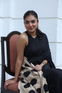 nazriya-nazim-latest-photos-in-black-colour-saree-005
