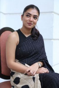 nazriya-nazim-latest-photos-in-black-colour-saree-007