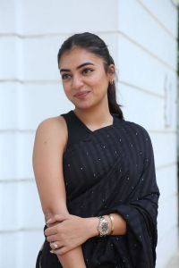 nazriya-nazim-latest-photos-in-black-colour-saree-009