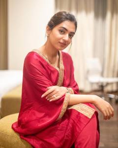 nazriya-nazim-latest-photoshoot-pictures-2022-024