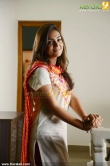 1436nazriya_nazim_new_stills_55-004