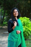 actress-neeraja-latest-photos-098239