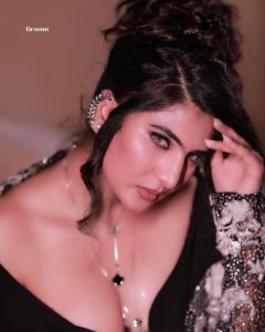 neha-saxena-latest-glamour-look-photos