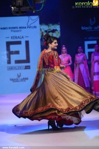 neha-saxena-latest-pictures-214-00197