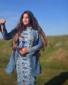 neha-saxena-new-photos