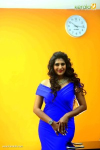 neha-saxena-photos-111-03540