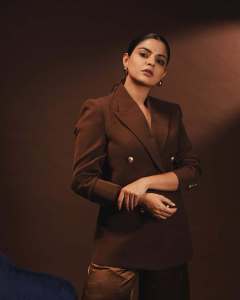 nikhila-vimal-in-coffee-brown-blazer-coat-pant-photo-001