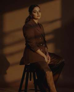 nikhila-vimal-in-coffee-brown-blazer-coat-pant-photo