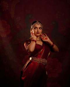 nikhila-vimal-in-vijayadashami-outfit-ideas-photos-001