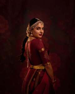nikhila-vimal-in-vijayadashami-outfit-ideas-photos-004