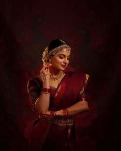 nikhila-vimal-in-vijayadashami-outfit-ideas-photos-008