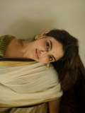 nikhila-vimal-in-check-printed-blouse-for-kerala-saree-pics-002