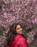 nikhila-vimal-latest-photos-in-the-middle-of-flowers