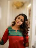nikhila-vimal-new-photos-in-festival-outfit-style-ideas