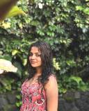 nikhila-vimal-no-makeup-look-photos-003