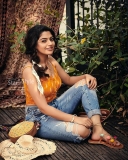 1_nikhila-vimal-new-look
