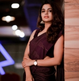 Nikhila-Vimal-new-saree-photos-032-003